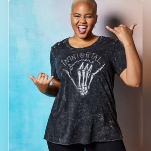 Torrid size 2 Lovesick Immortal tee